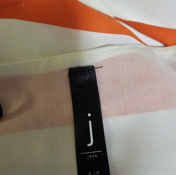 Jess Women’s tops - Picture 2 of 5